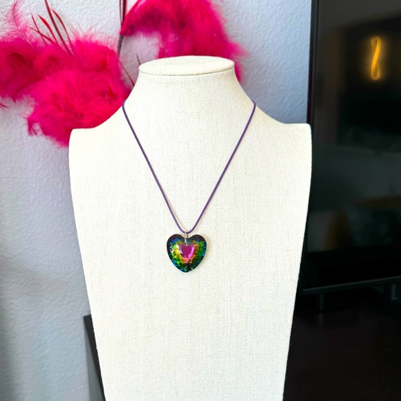 Vintage Crystal Glass Prism Rainbow Heart Necklace - Picture 3 of 11